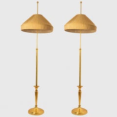 L'un des deux lampadaires avec une touche de modernité, Allemagne, 1960
