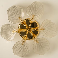 Magnifique lustre à six feuilles en verre de Murano et laiton, années 1960