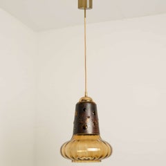 Lampada a sospensione in vetro color rame nello stile di Nanny Still McKinney, 1960