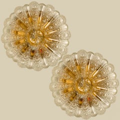 1 dei sei montanti da incasso in vetro trasparente e ottone nello stile di Helena Tynell, 1960