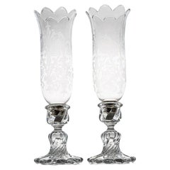 Paar strukturierte Vasen aus klarem Kristall von Baccarat, Frankreich