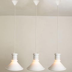1 de las 3 lámparas colgantes redondas Holmegaard, diseñadas por Michael Bang, 1970