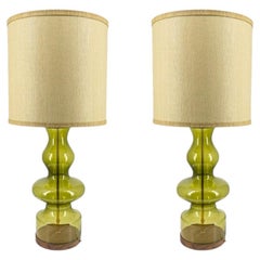 1 de las 2 Lámparas de sobremesa XL de cristal verde con pantallas de seda R. Houben