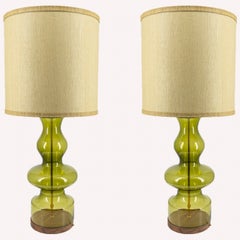 1 de las 2 Lámparas de sobremesa XL de cristal verde con pantallas de seda R. Houben