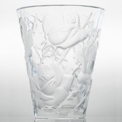 Lalique Vase aus mattiertem Kristall Ispahan Rose, Frankreich