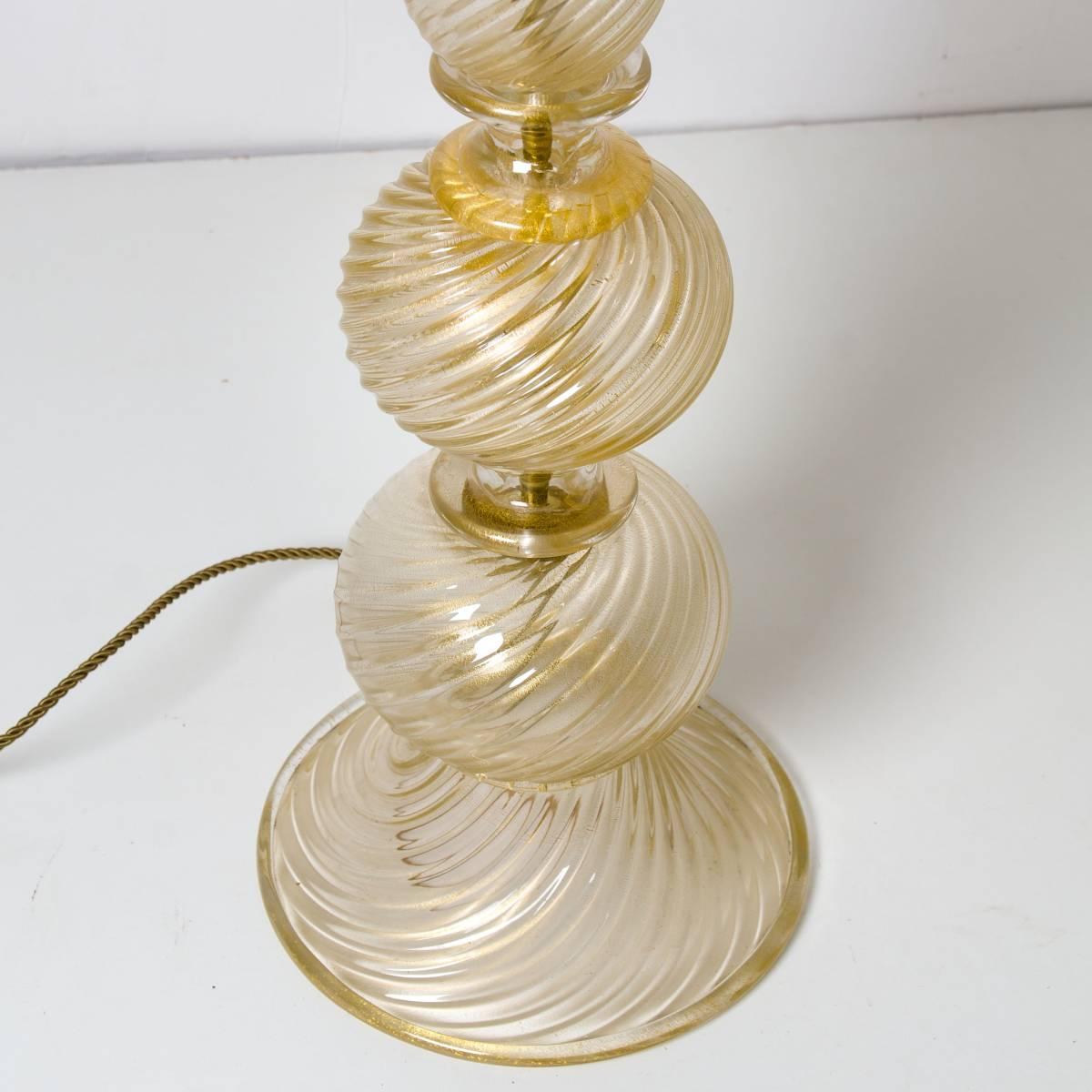20th Century Elegant Italian Murano Gold Inclusions Glass Floor Lamp by Barovier & Toso