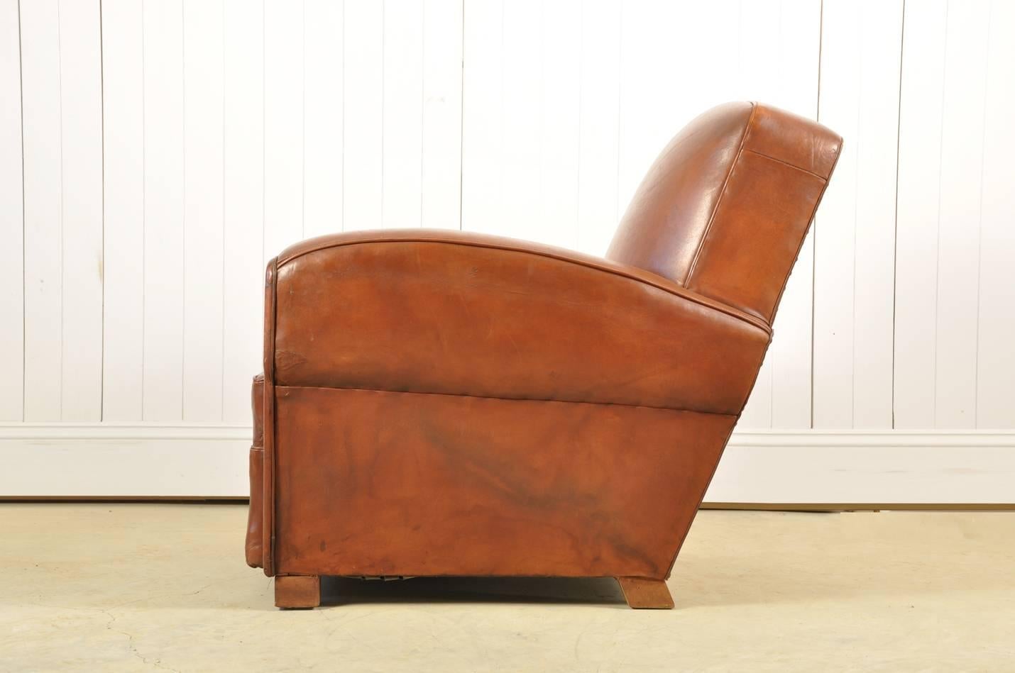 Pair of 1940s Leather Armchairs In Fair Condition For Sale In Cirencester, Gloucestershire