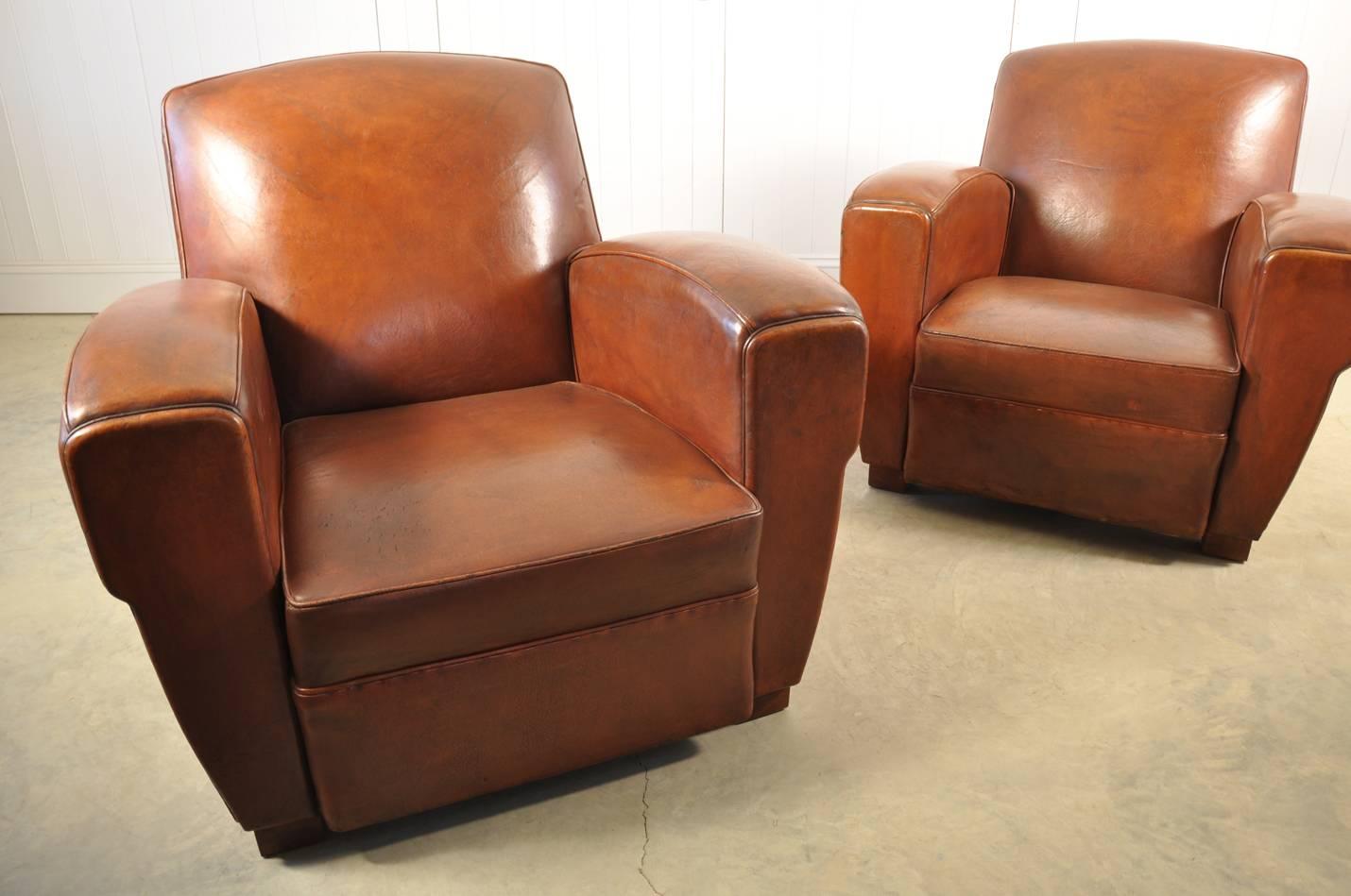 Pair of 1940s Leather Armchairs For Sale 2