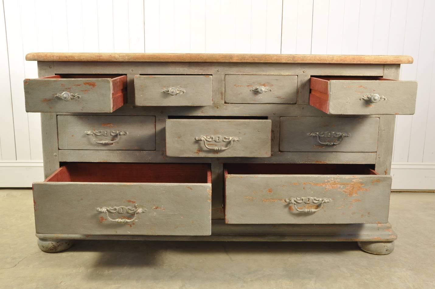 Repainted Vintage Spanish Chest of Drawers In Fair Condition For Sale In Cirencester, Gloucestershire