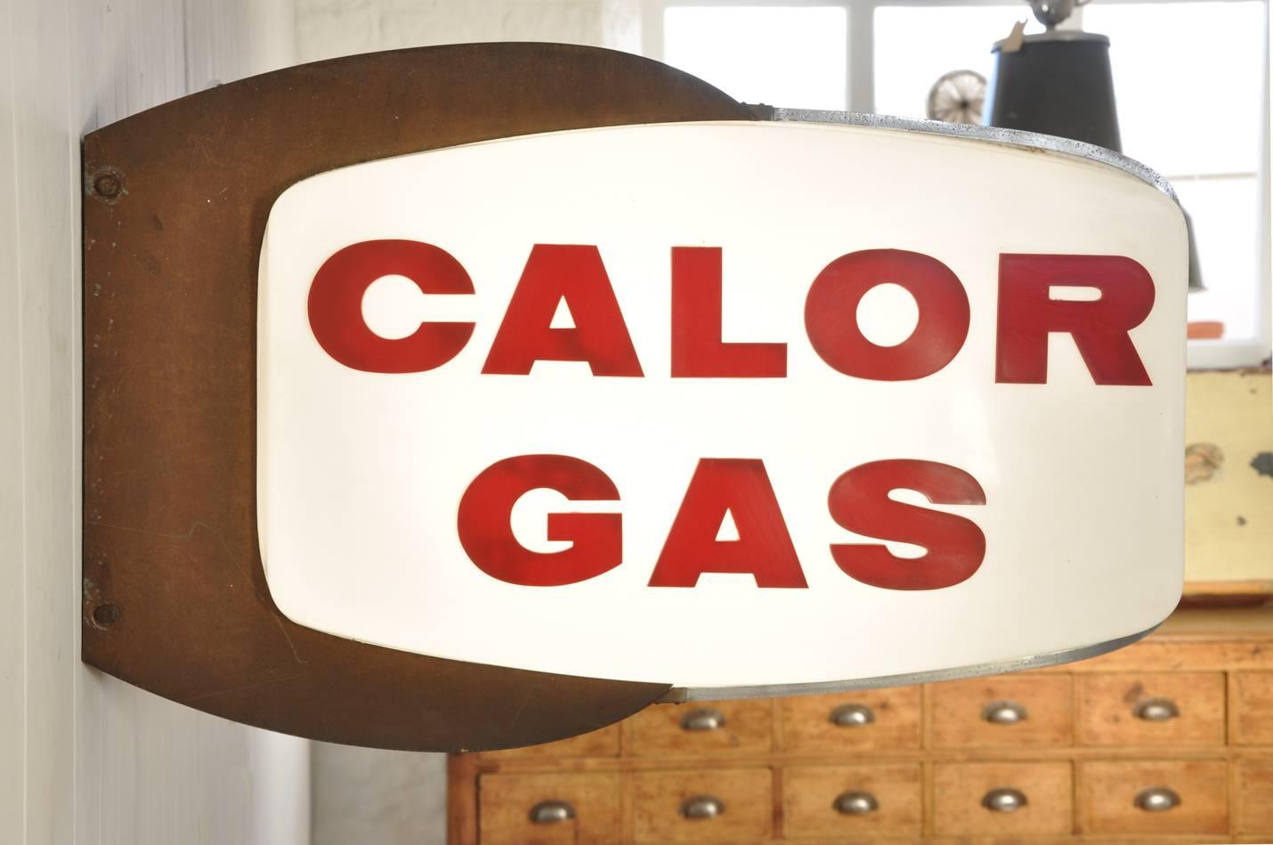 Vintage 'Calor Gas' Advertising Light Sign In Fair Condition For Sale In Cirencester, Gloucestershire