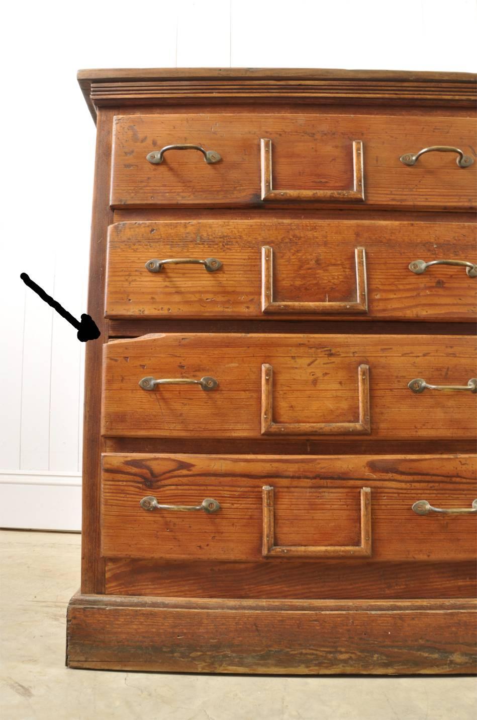 French Pitch Pine Bank of Drawers, circa 1900 For Sale 1