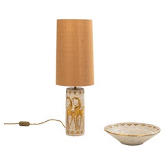 Set composto da lampada da tavolo e ciotola in ceramica italiana della metà del secolo scorso, firmate da F. Fanciullacci, anni ’60