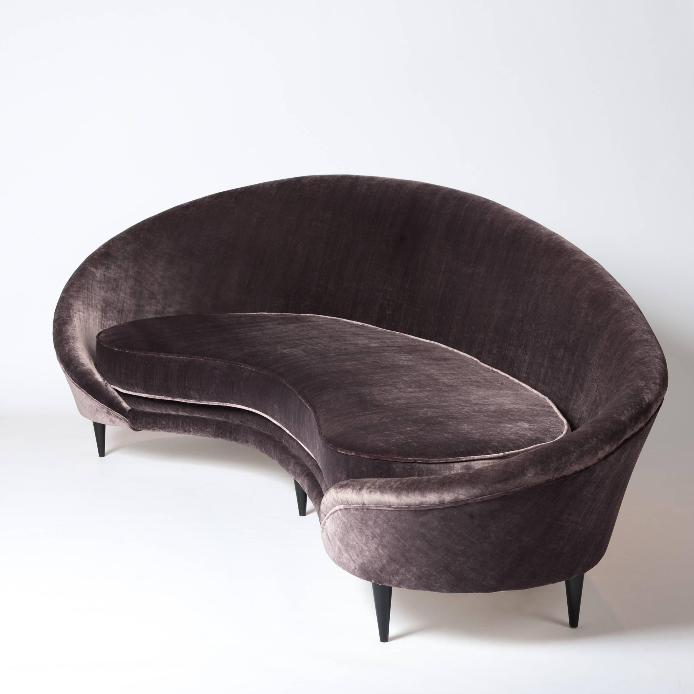 Mid-Century Modern Large Mid-Century Curved Italian Sofa by Federico Munari