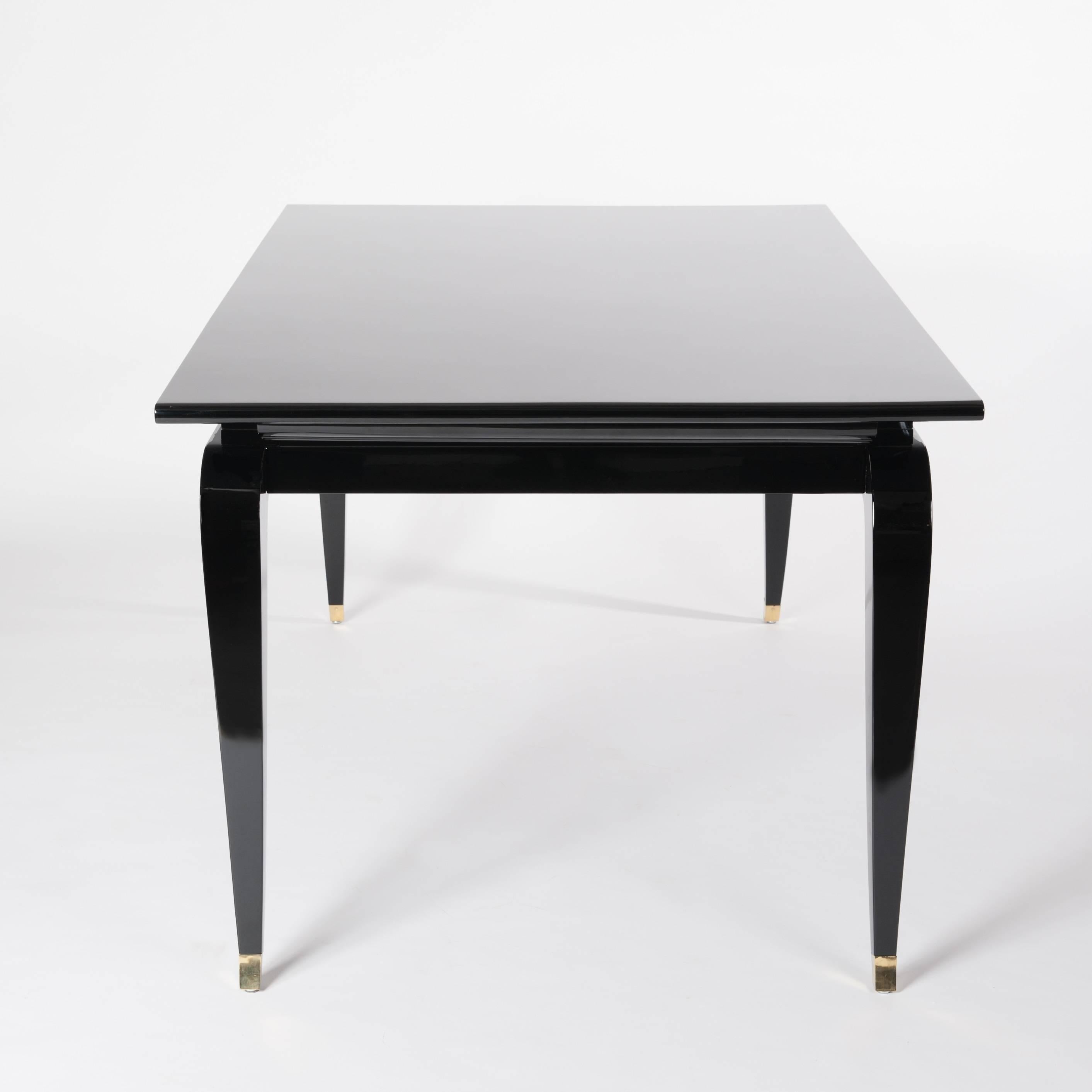 shiny black dining table