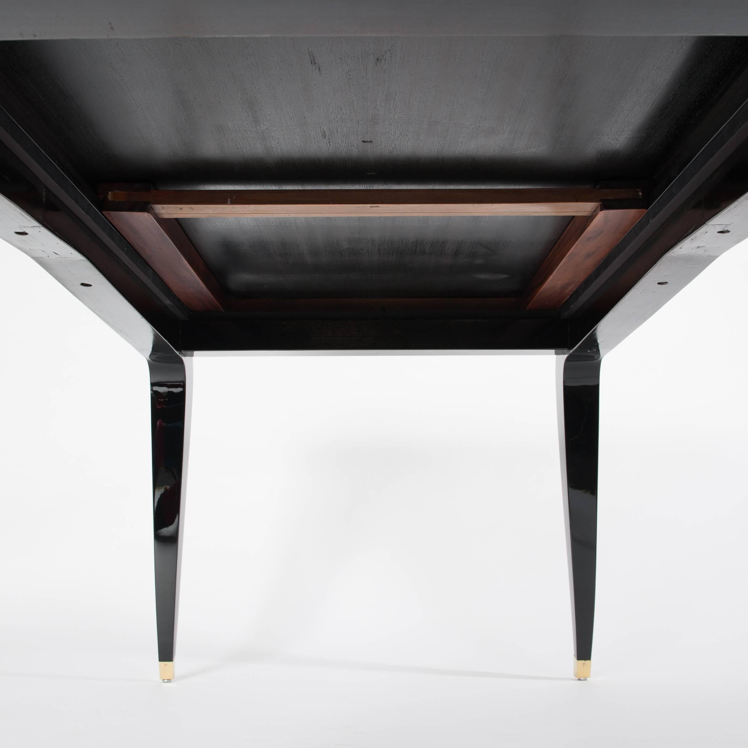 French Rectangular Art Deco Dining Table Black Lacquer Four Tapered Legs In Excellent Condition In Salzburg, AT