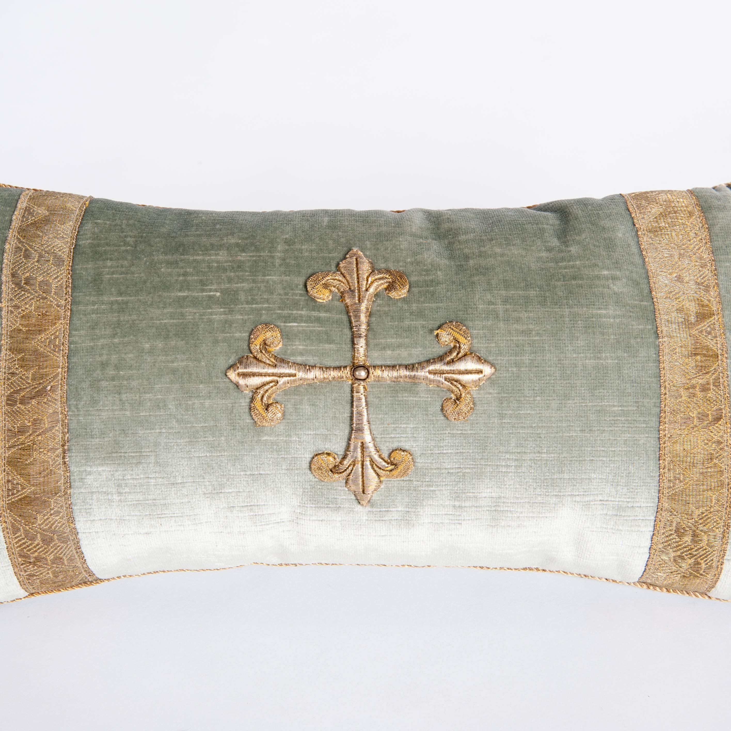 French Pair of Pastel Green Colored Velvet Pillows with Antique Metallic Embroidery  For Sale