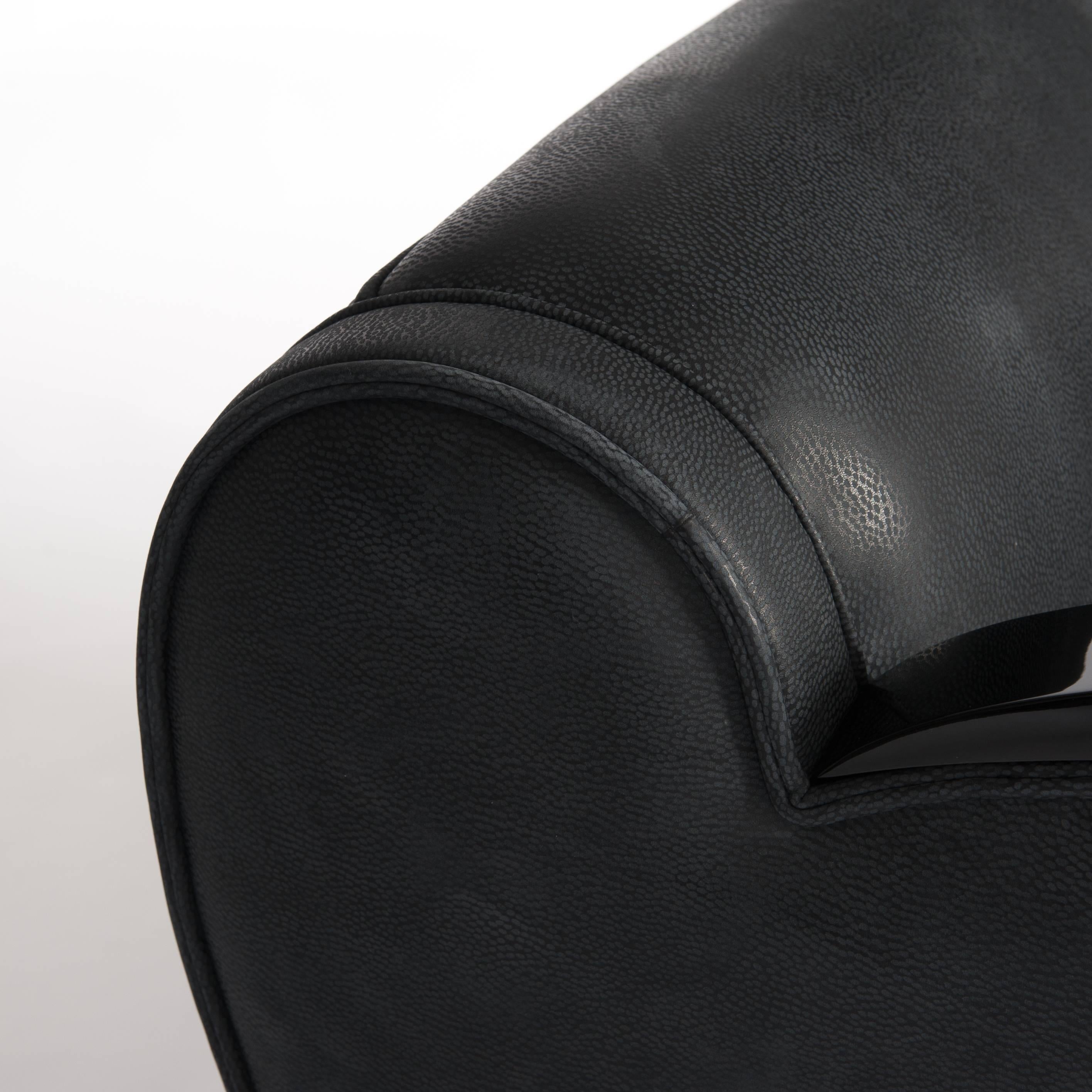 Mid-20th Century French Art Deco Club Chair with Curved Arms and Sides in Grey Nubuck Leather