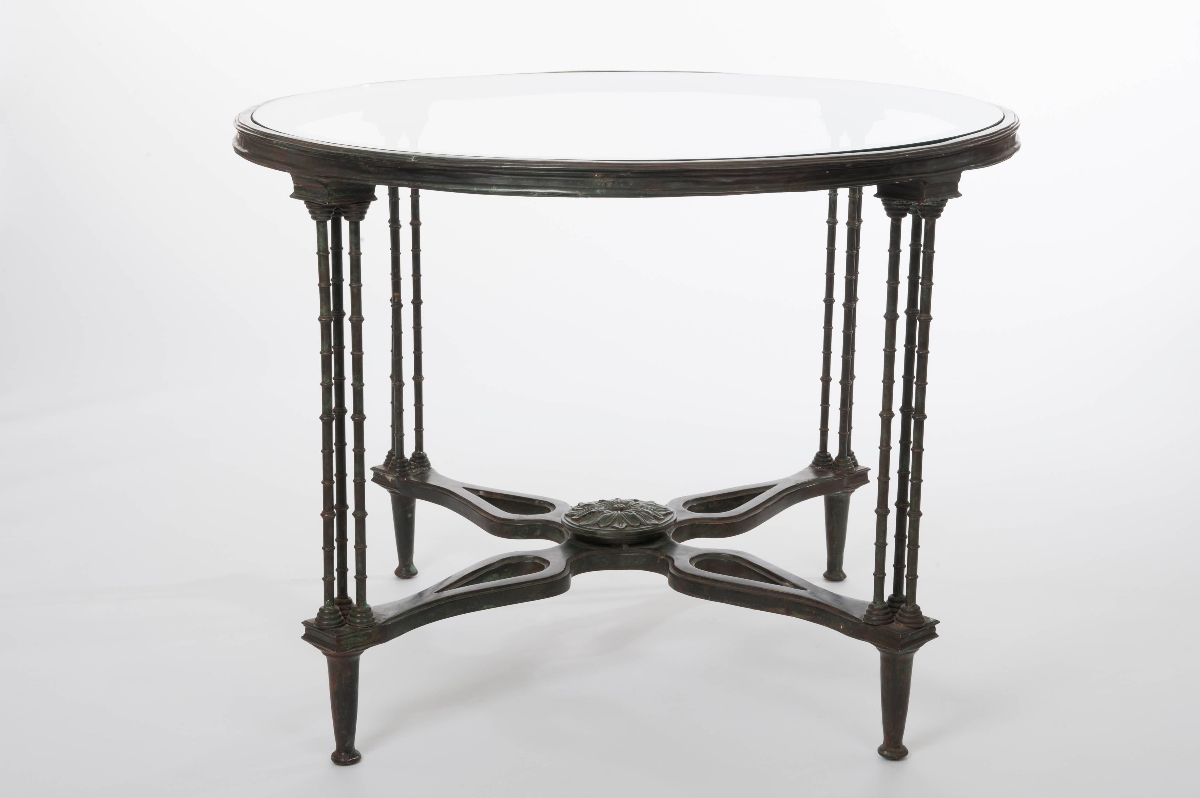 Art nouveau-Tisch aus grüner und graugrauer Gussbronze mit Glasplatte aus dem französischen Grauwald 3