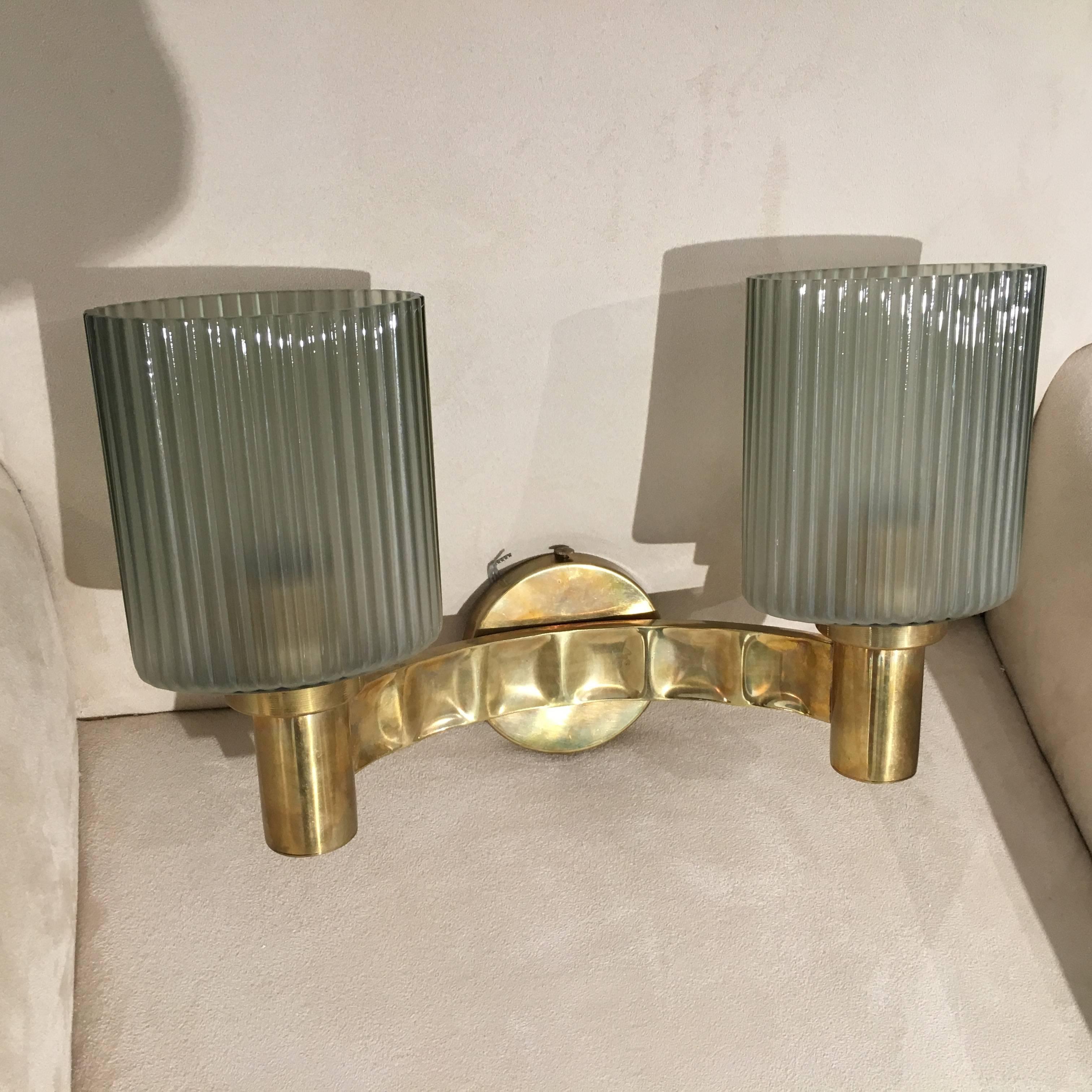 Italian 20th Century Grey Murano Glass and Brass Eighteen-Light Chandelier 2