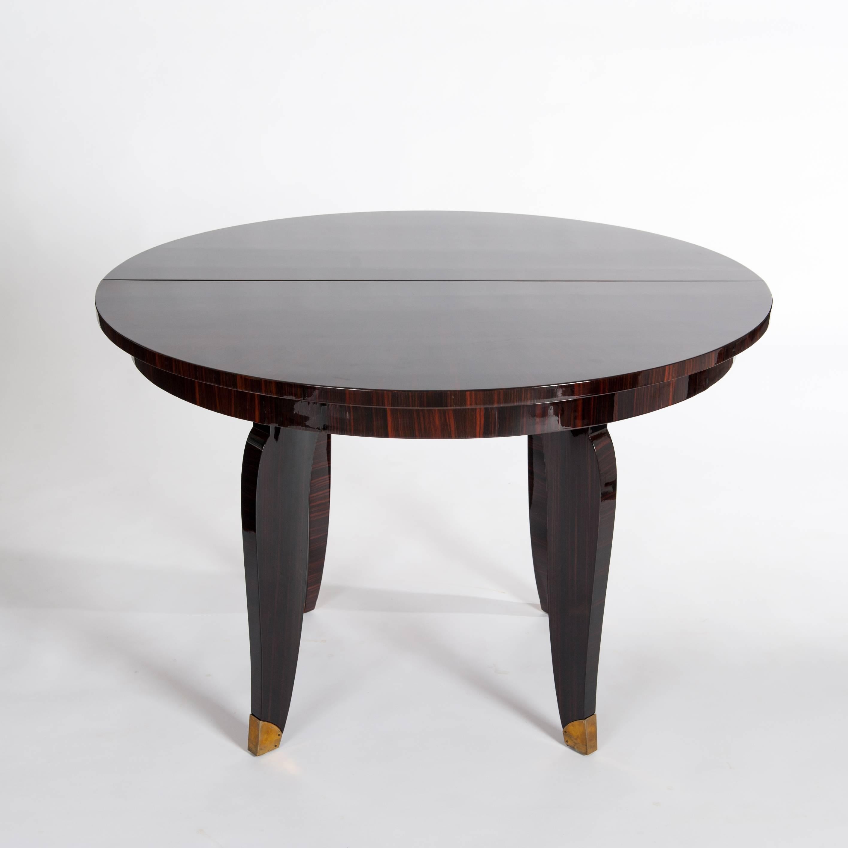 French Art Deco Dining Room / Center Table Macassar Veneer, Signed Nancy 1935 In Excellent Condition In Salzburg, AT