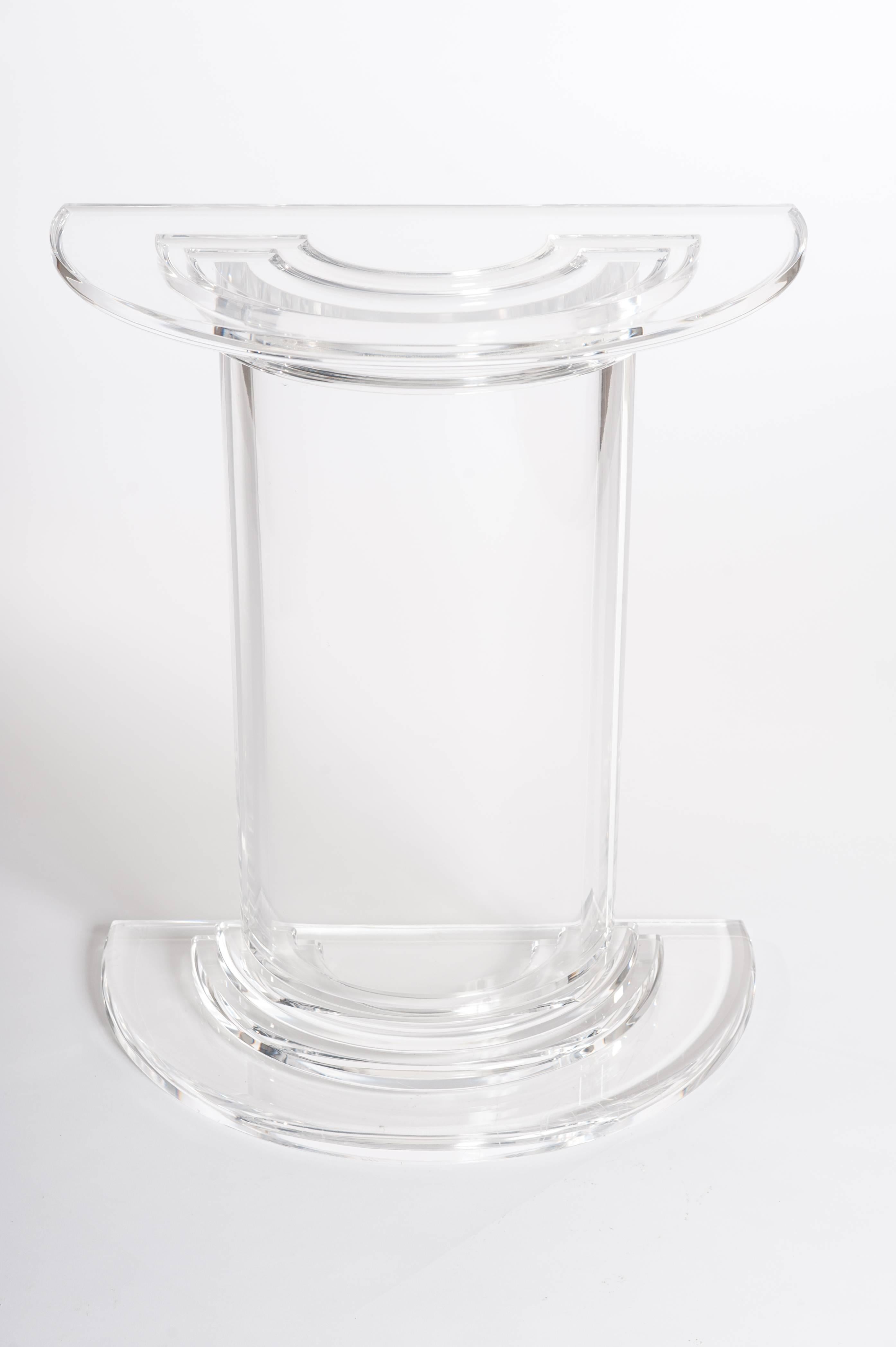 Mid-Century Italienischer Plexiglas-Konsolentisch mit Kristallglas-Tischplatte 1970er Jahre (Moderne der Mitte des Jahrhunderts) im Angebot