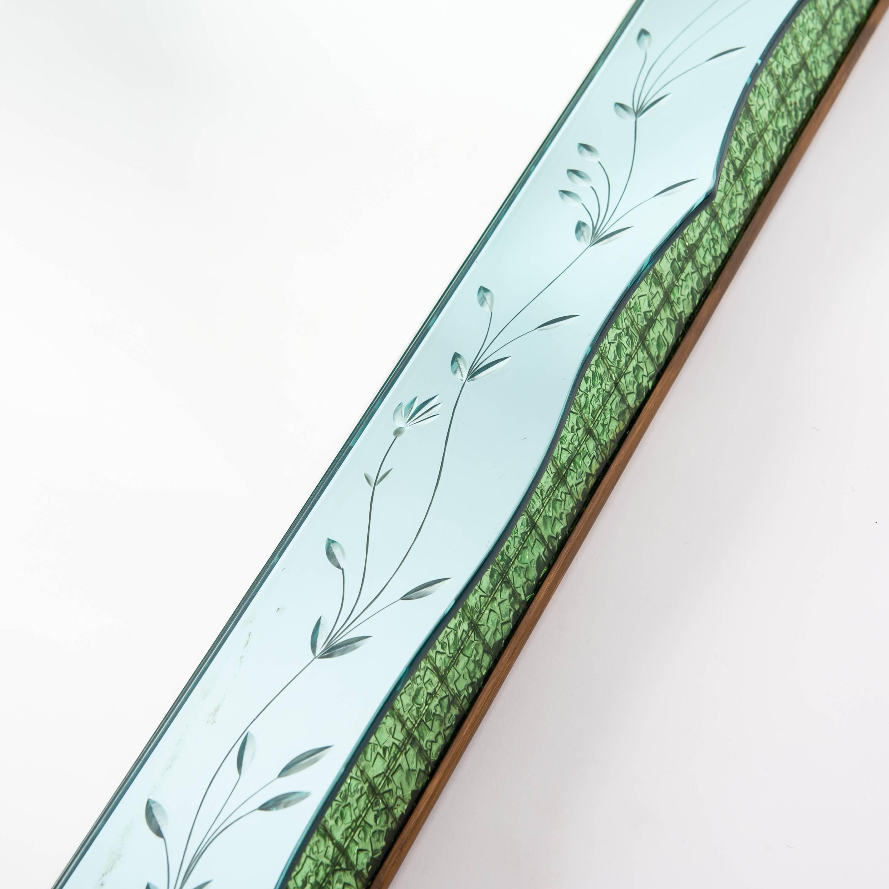 Mid-Century Venetian Turquois Colored Cristal Mirror Floral Engraving 1970s (Ende des 20. Jahrhunderts)