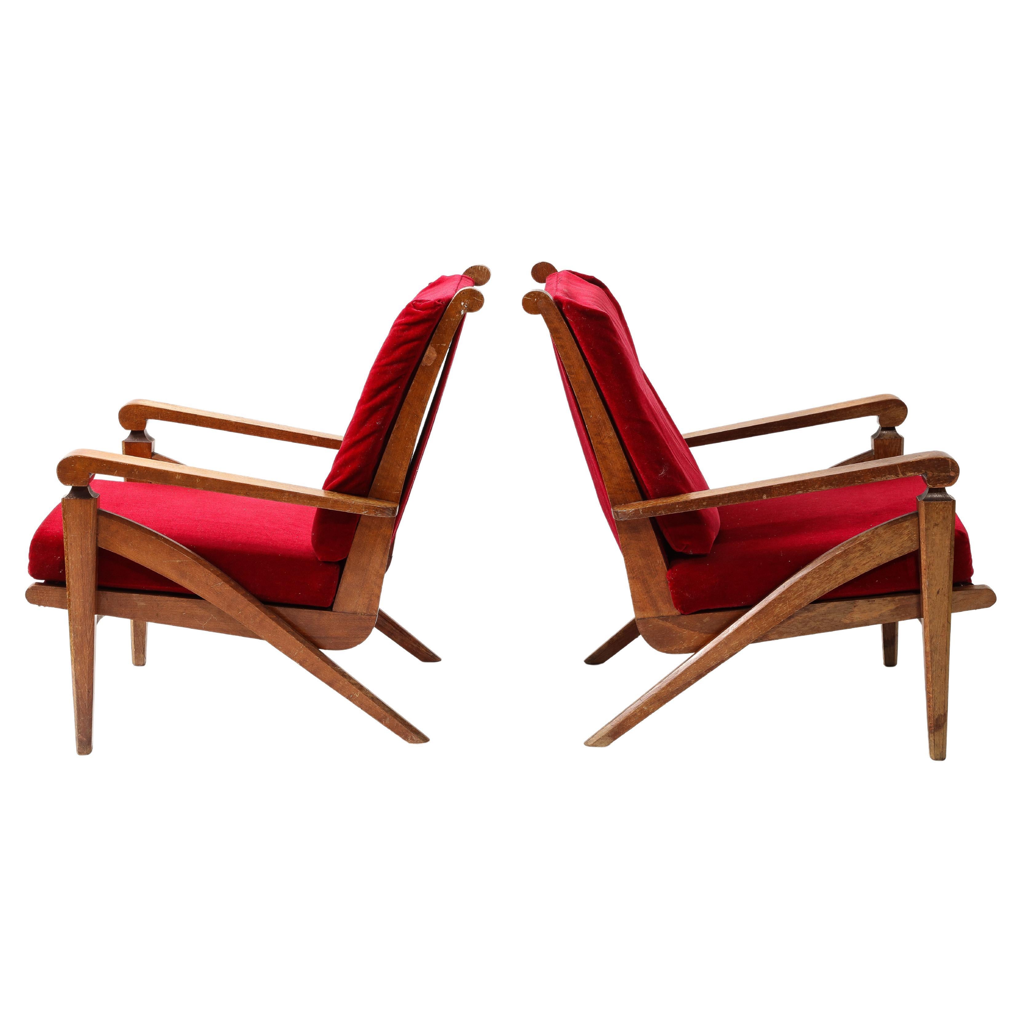 André Arbus Stil Paar Sessel aus Nussbaumholz, Frankreich 1950er Jahre im Angebot