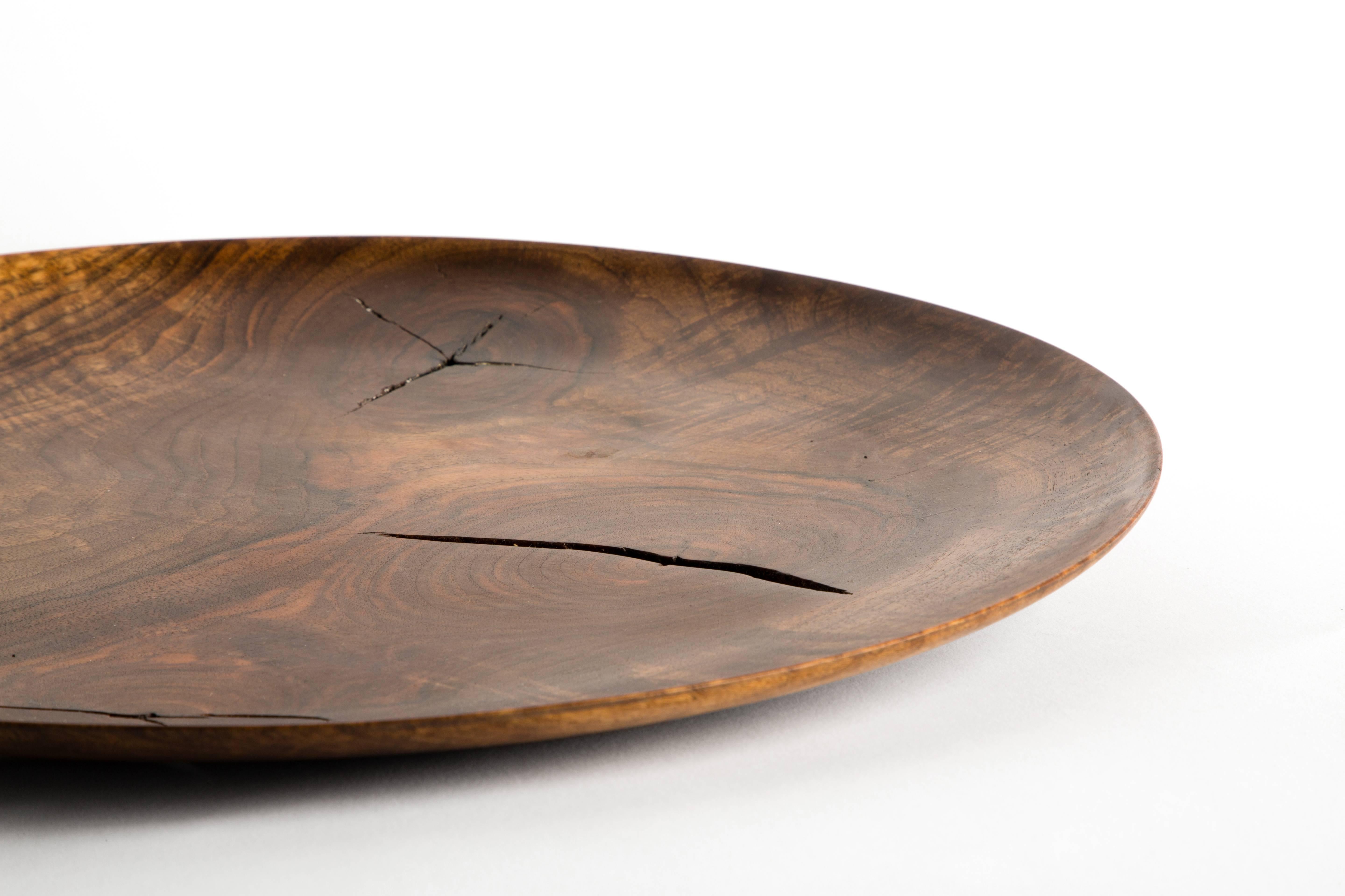 Hand-Carved Large French Walnut Tray, ERIK GUSTAFSON In Excellent Condition In New York, NY