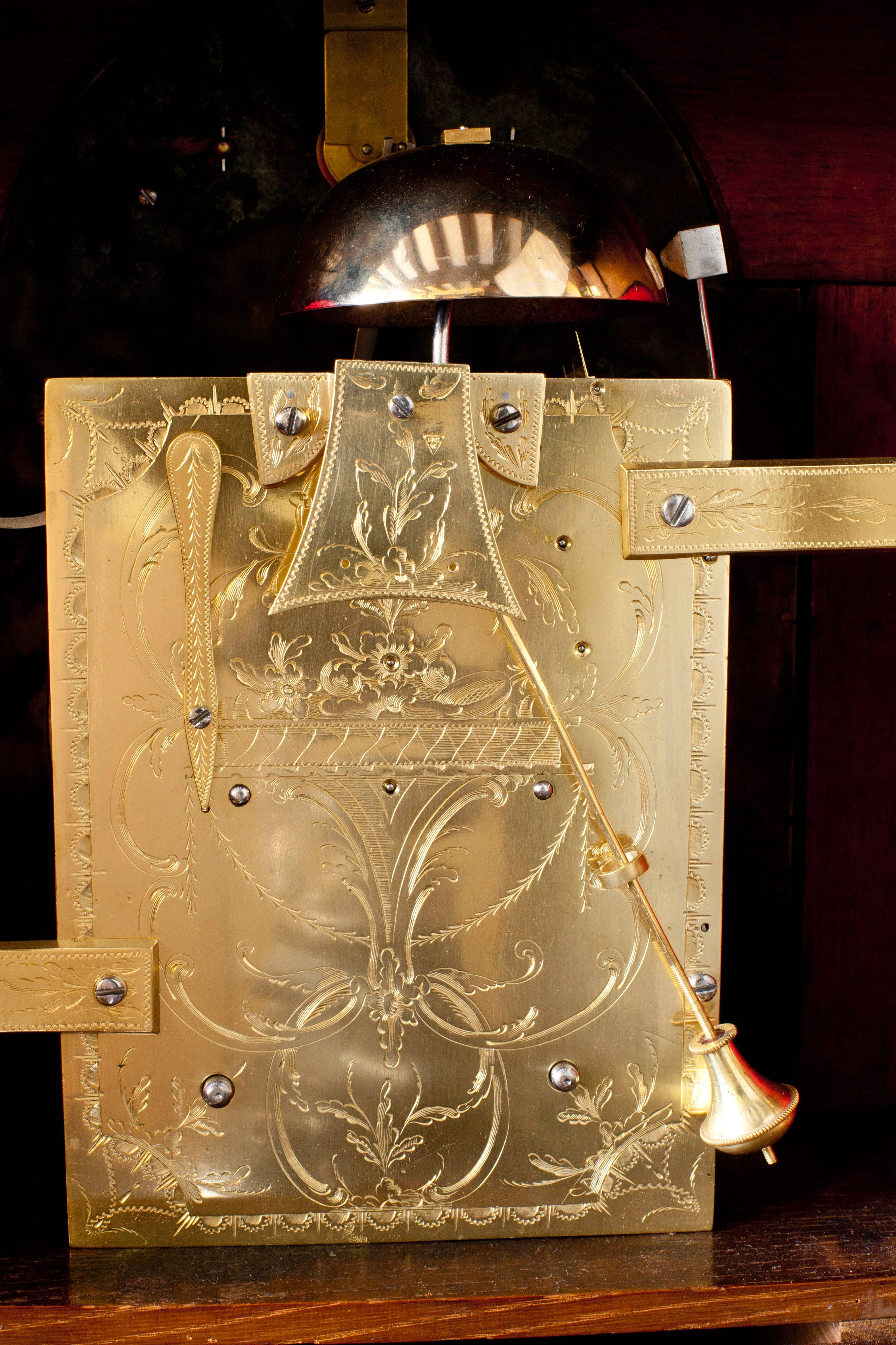 Late 18th Century George III Bell Top Mahogany English Bracket Clock, circa 1780 For Sale