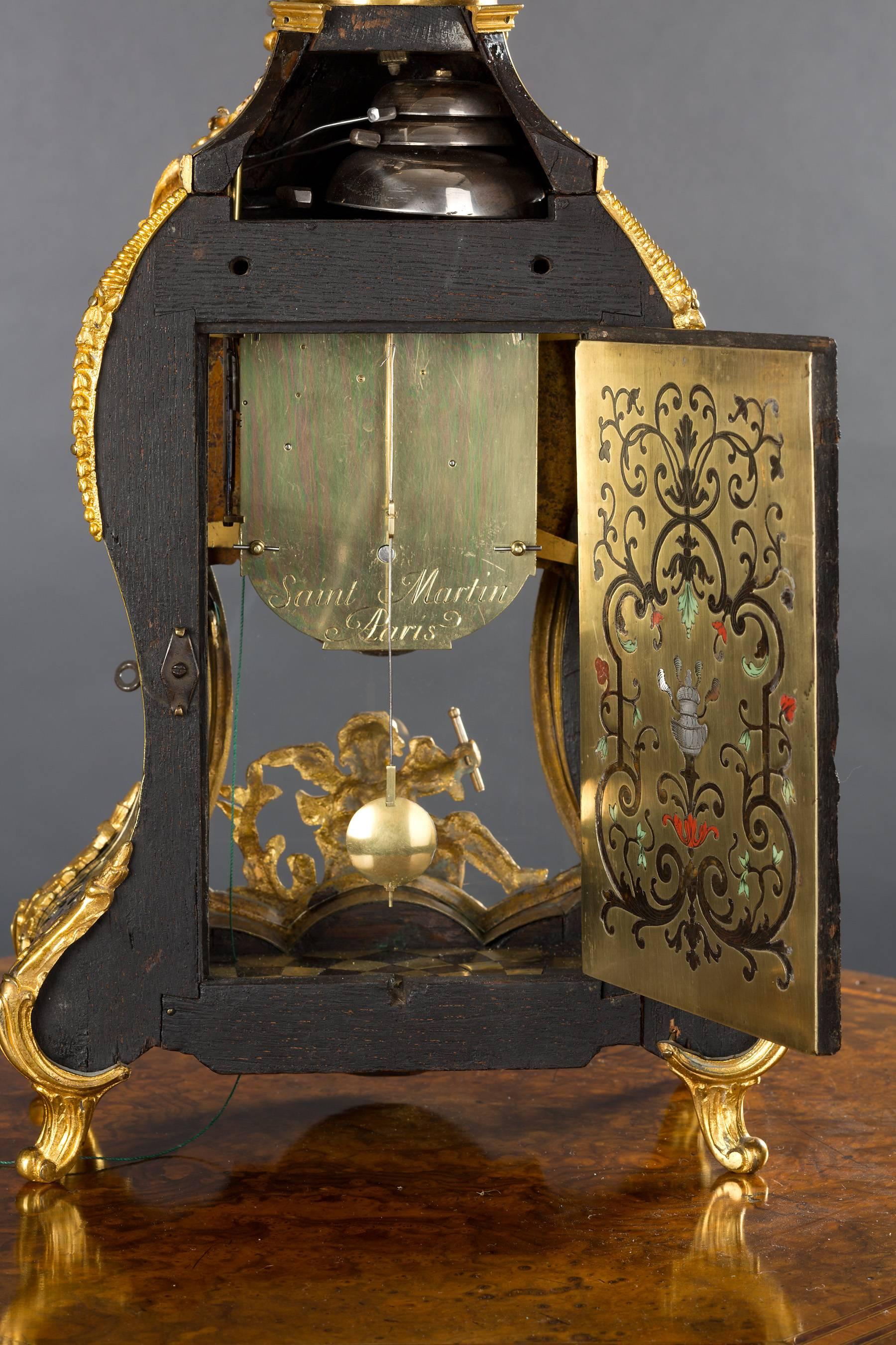Early 18th Century Louis XV Tortoiseshell Boulle clock, circa 1720 For Sale