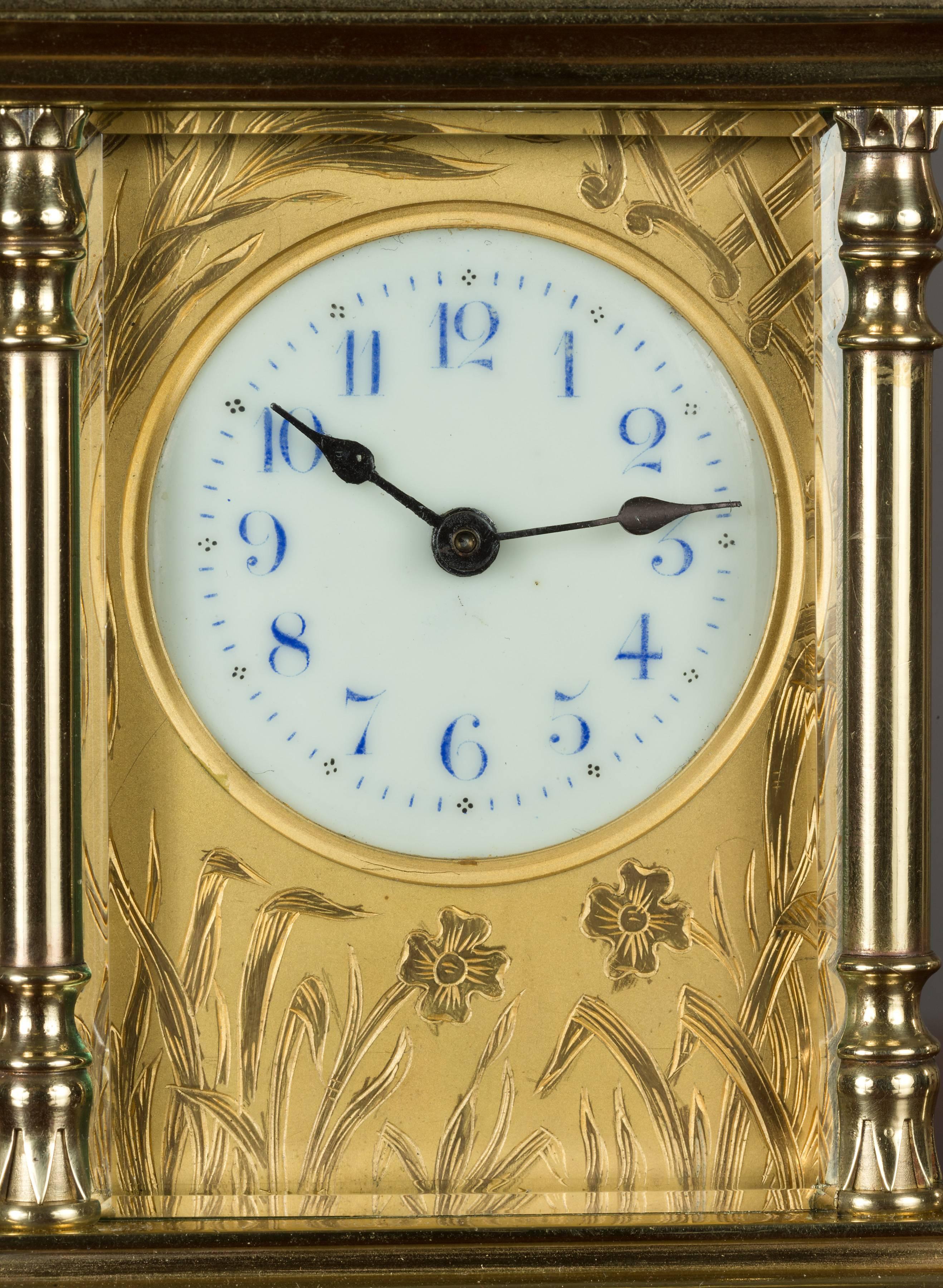 Brass Cased Carriage Clock in the Art Nouveau Style In Good Condition For Sale In Norwich, Norfolk