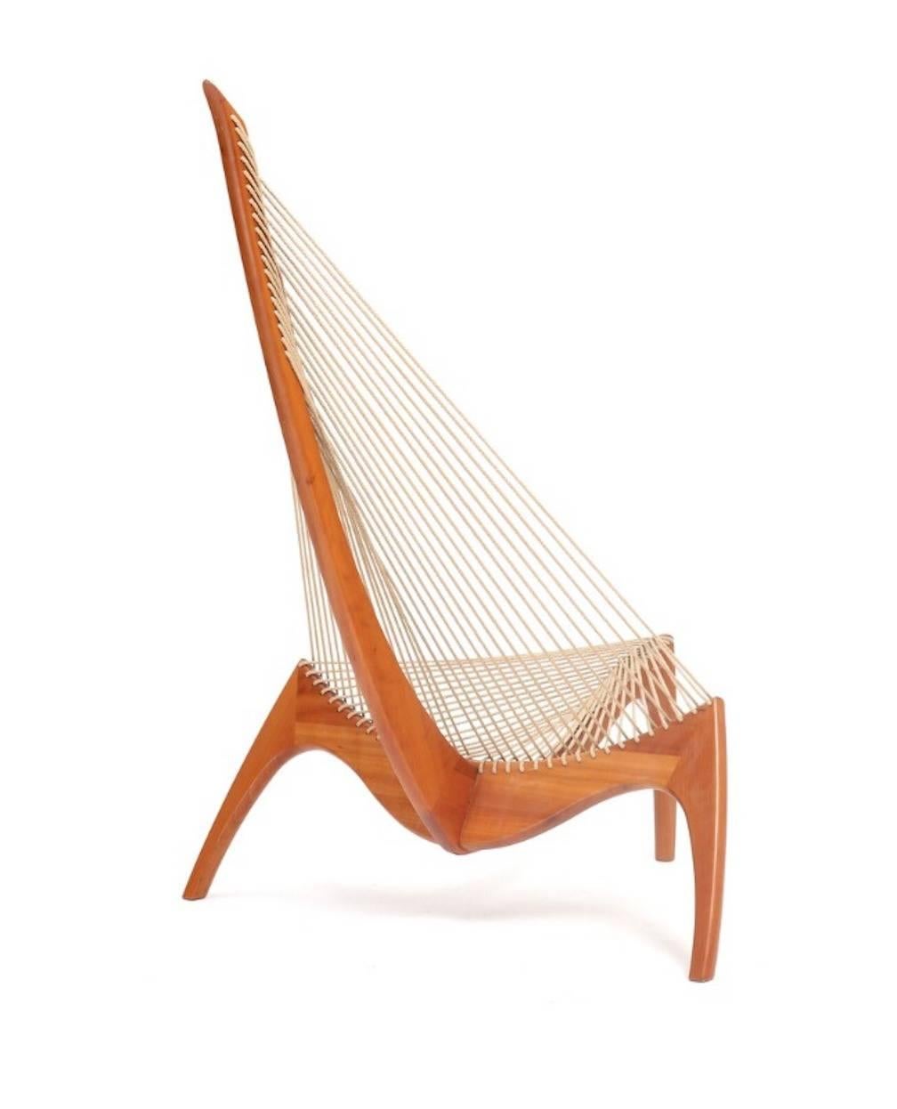 “The Harp Chair”. A cherrywood easychair mounted with flag-haylard. Designed 1963. Manufactured by cabinetmaker Jørgen Christensen.

Literature: Noritsuga Oda: “Danish Chairs”, 1999, p. 178.

Literature: Dansk Kunsthåndværk nr. 6–7, 1963, p. 112.