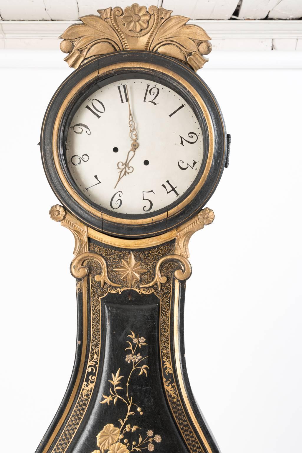 19th Century Rococo Mora Clock from Fryksdalen Sweden In Good Condition In Kramfors, SE