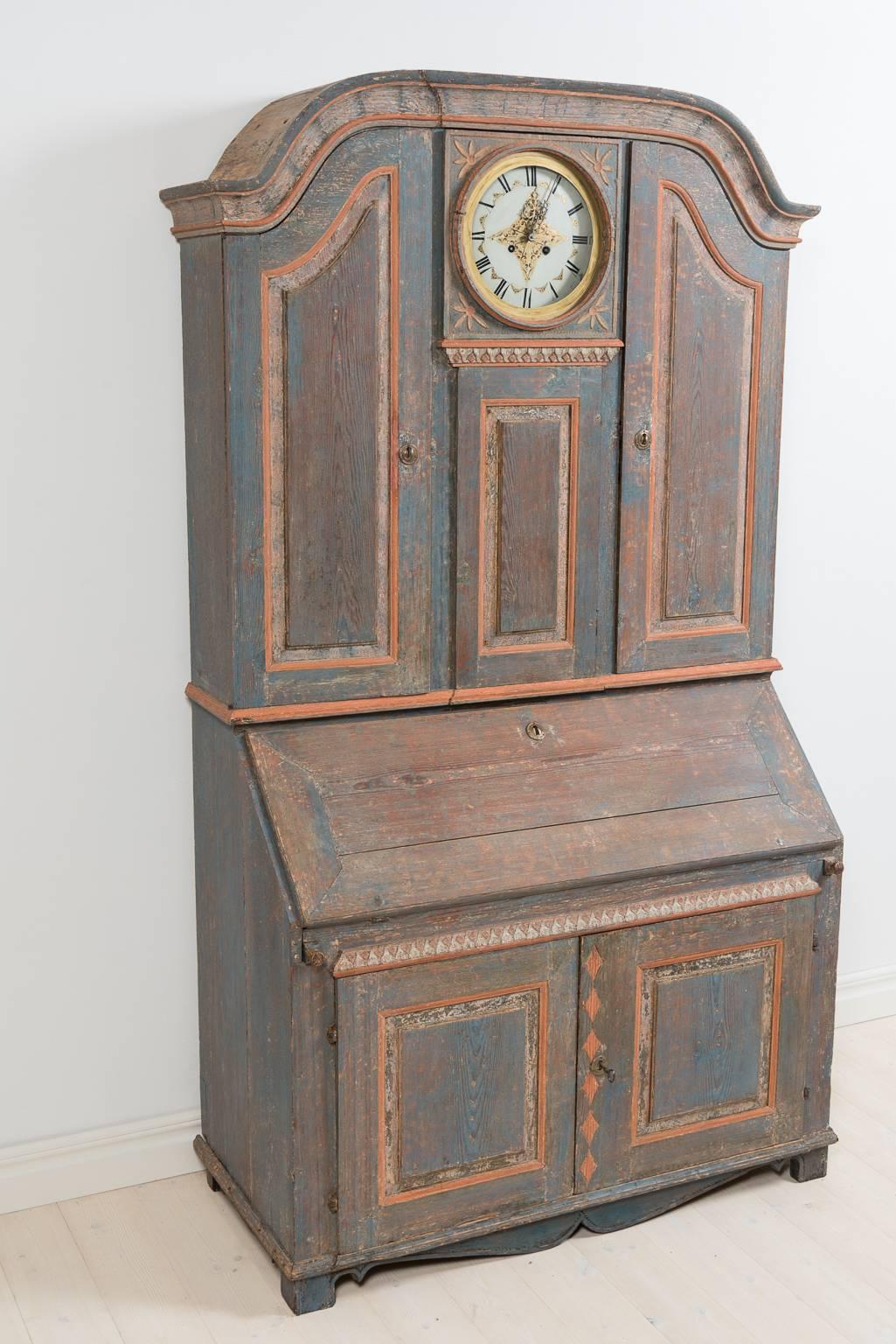 Early 19th Century Clock Cabinet In Excellent Condition In Kramfors, SE