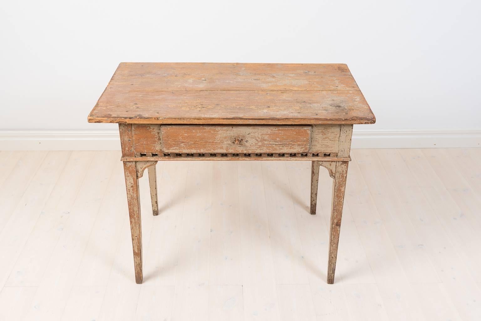 19th Century Swedish Gustavian Desk 3