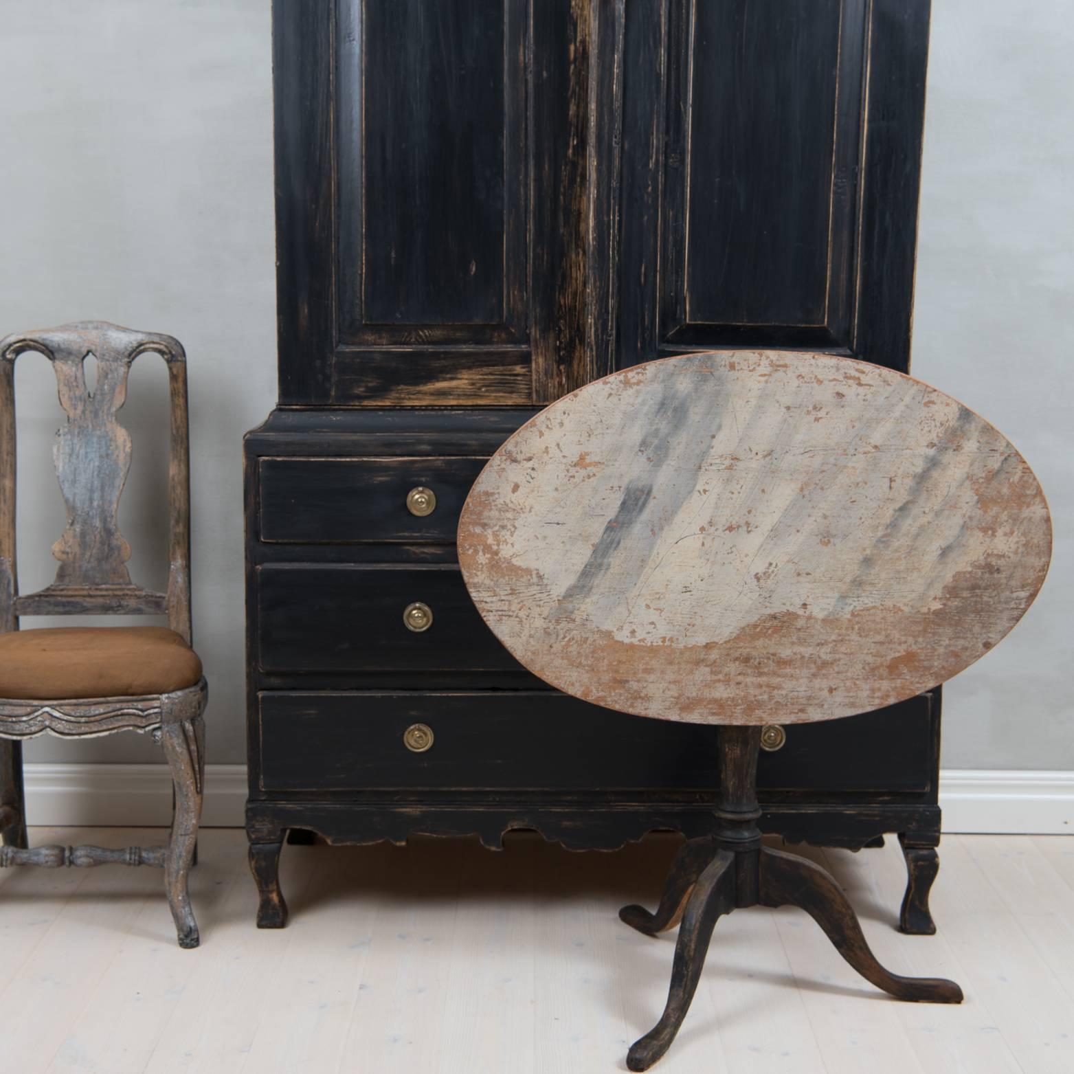 Pine 18th Century Swedish Rococo Tilt-Top Table in Original Paint