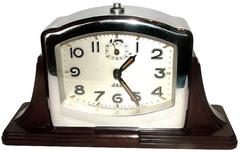 Art Deco Bakelite Streamline Clock by Jaz