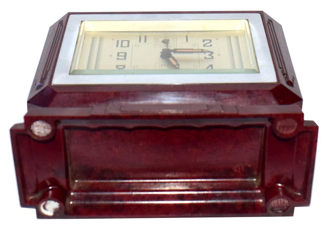 Français Grande horloge Art Déco française en bakélite, vers 1935 en vente