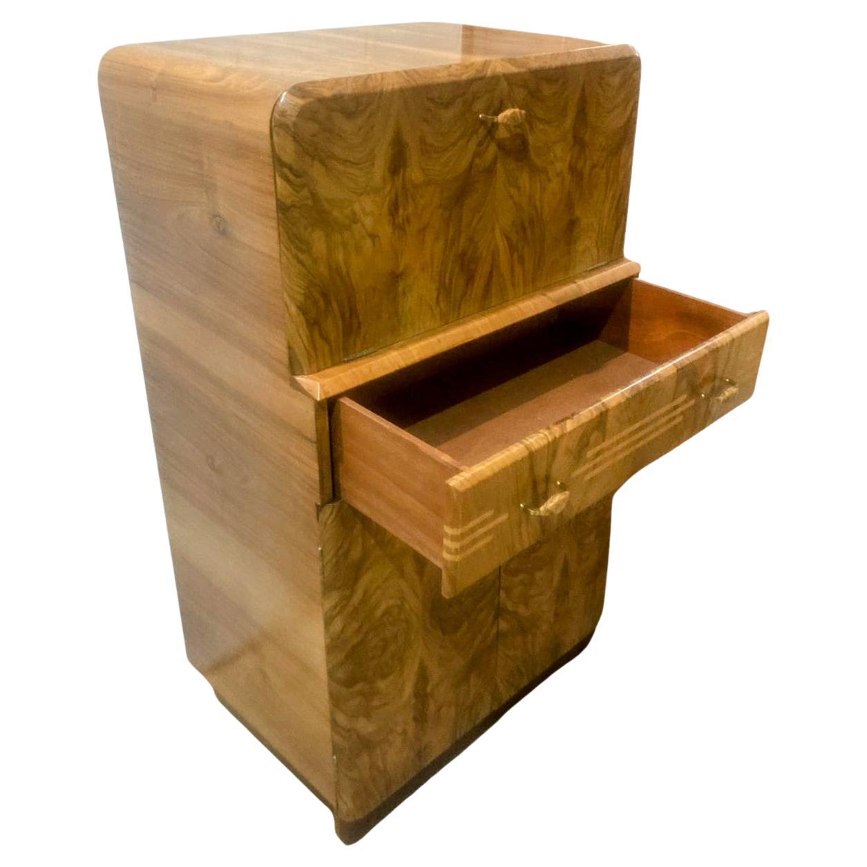 Art Deco Figured Walnut Dry Bar Cocktail Cabinet, English, c1930 For Sale 2