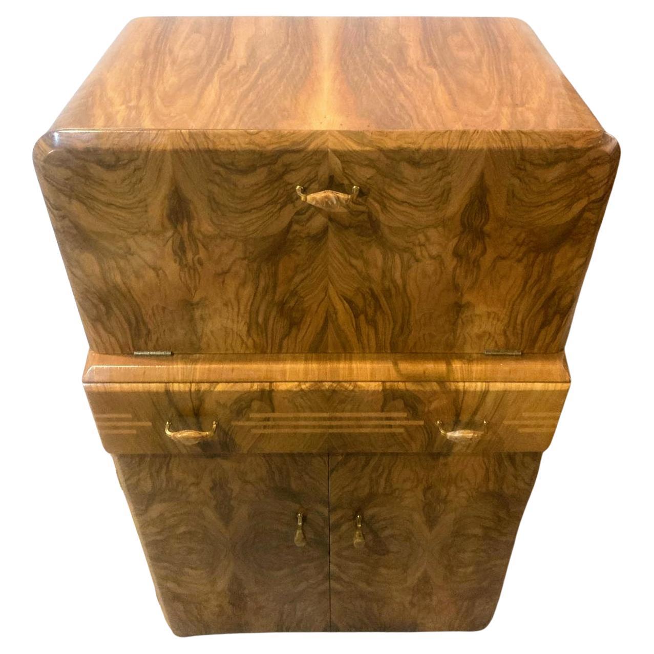 20th Century Art Deco Figured Walnut Dry Bar Cocktail Cabinet, English, c1930 For Sale