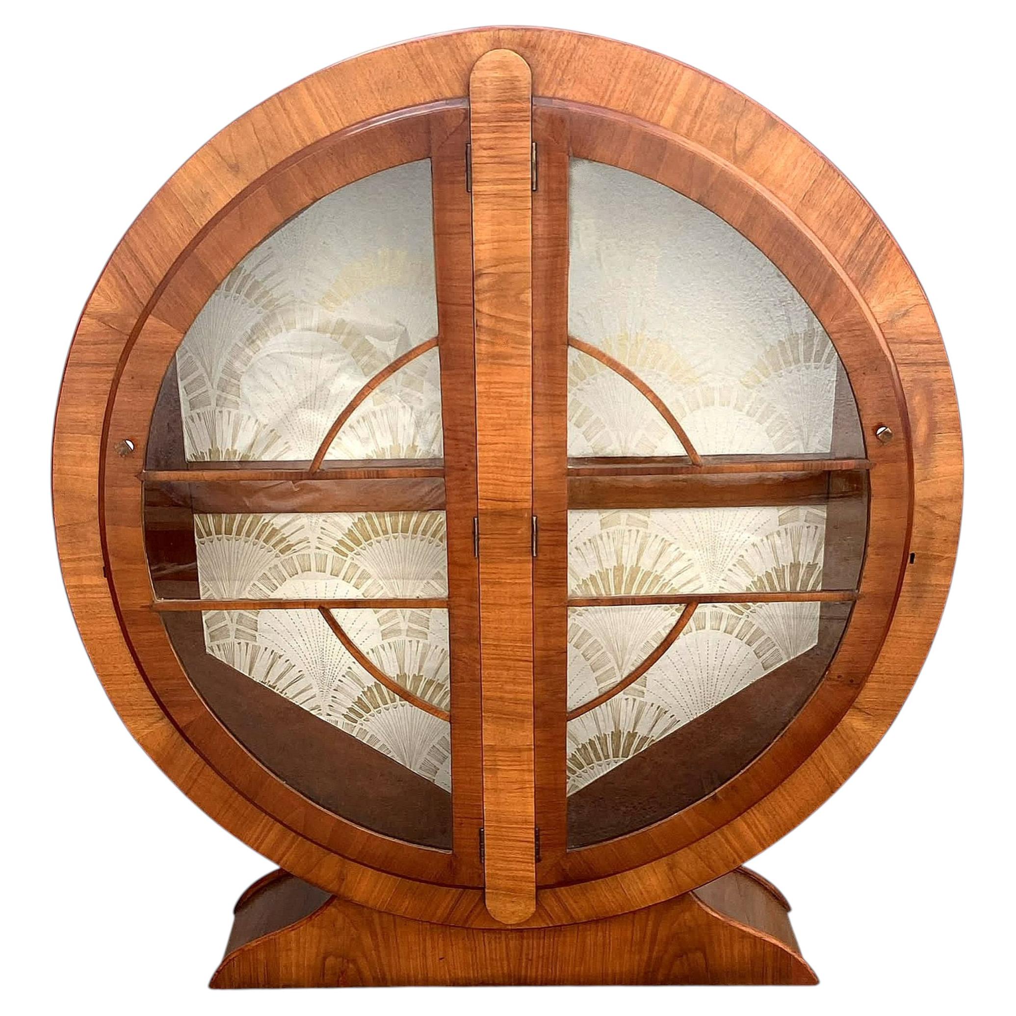 Vitrine circulaire Art déco en noyer, anglaise, vers 1930