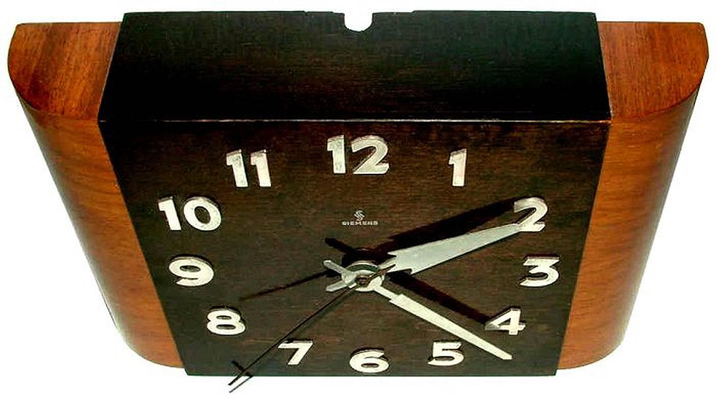 1930s wall clock
