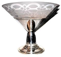 Art Deco Silver Plated Bronze and Etched Crystal Glass Coupe Bowl, circa 1930