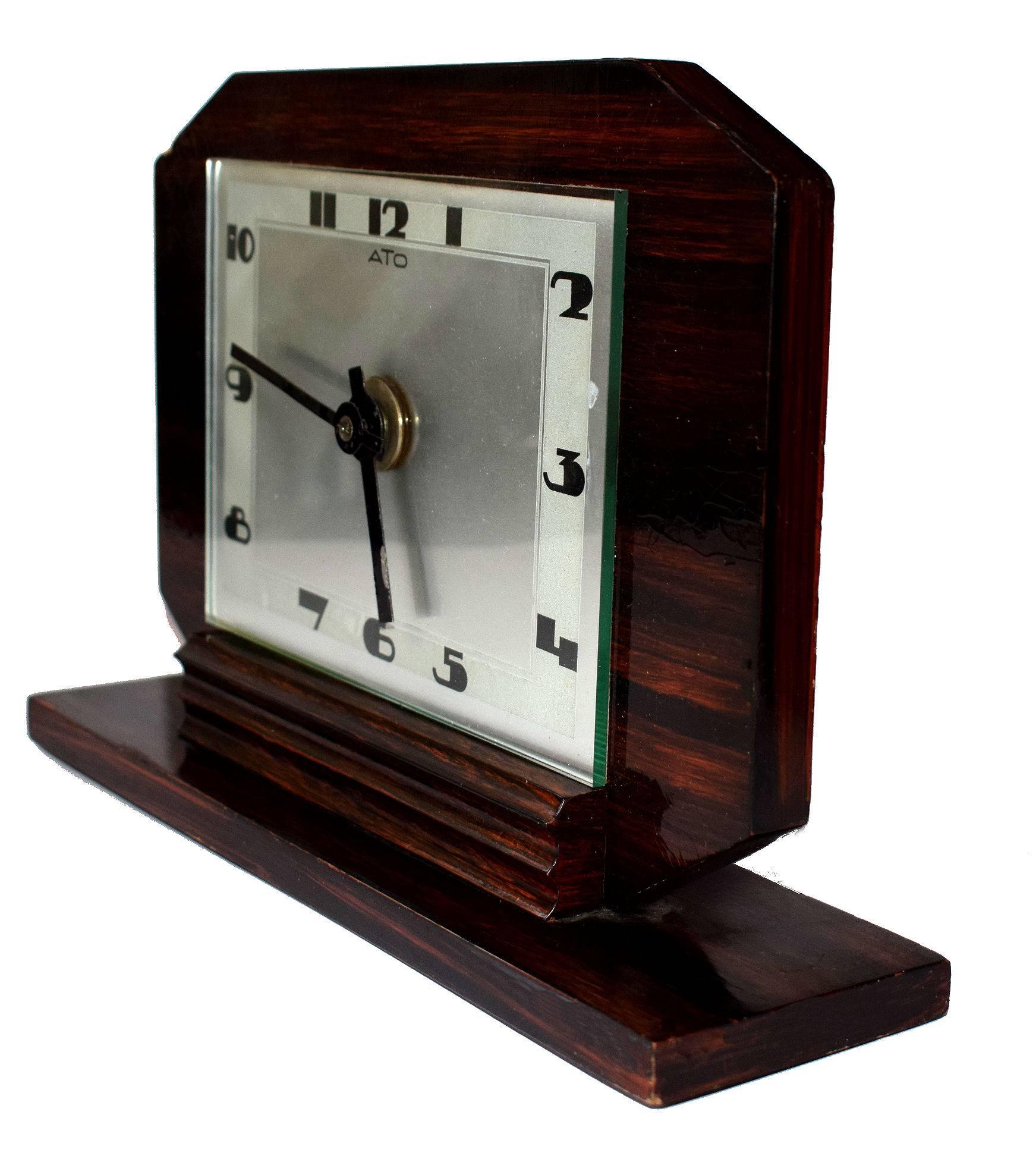 Français Horloge moderniste Art Déco des années 1930 par ATO