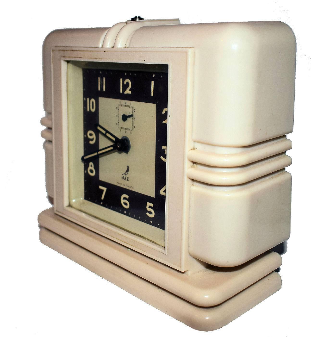Original French Art Deco Streamline Bakelite Clock by Jaz In Excellent Condition In Devon, England