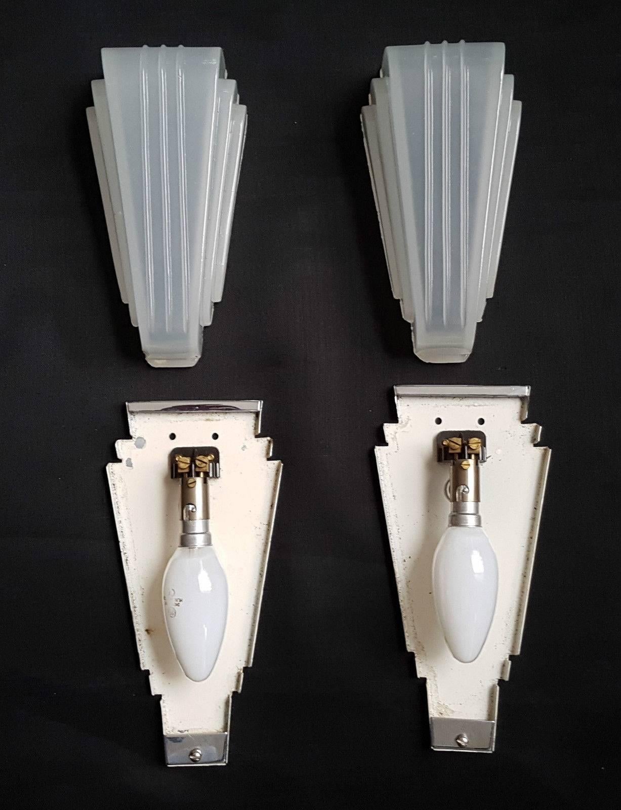 Super Rare Set of Four Art Deco Odeon Wall Lights 3