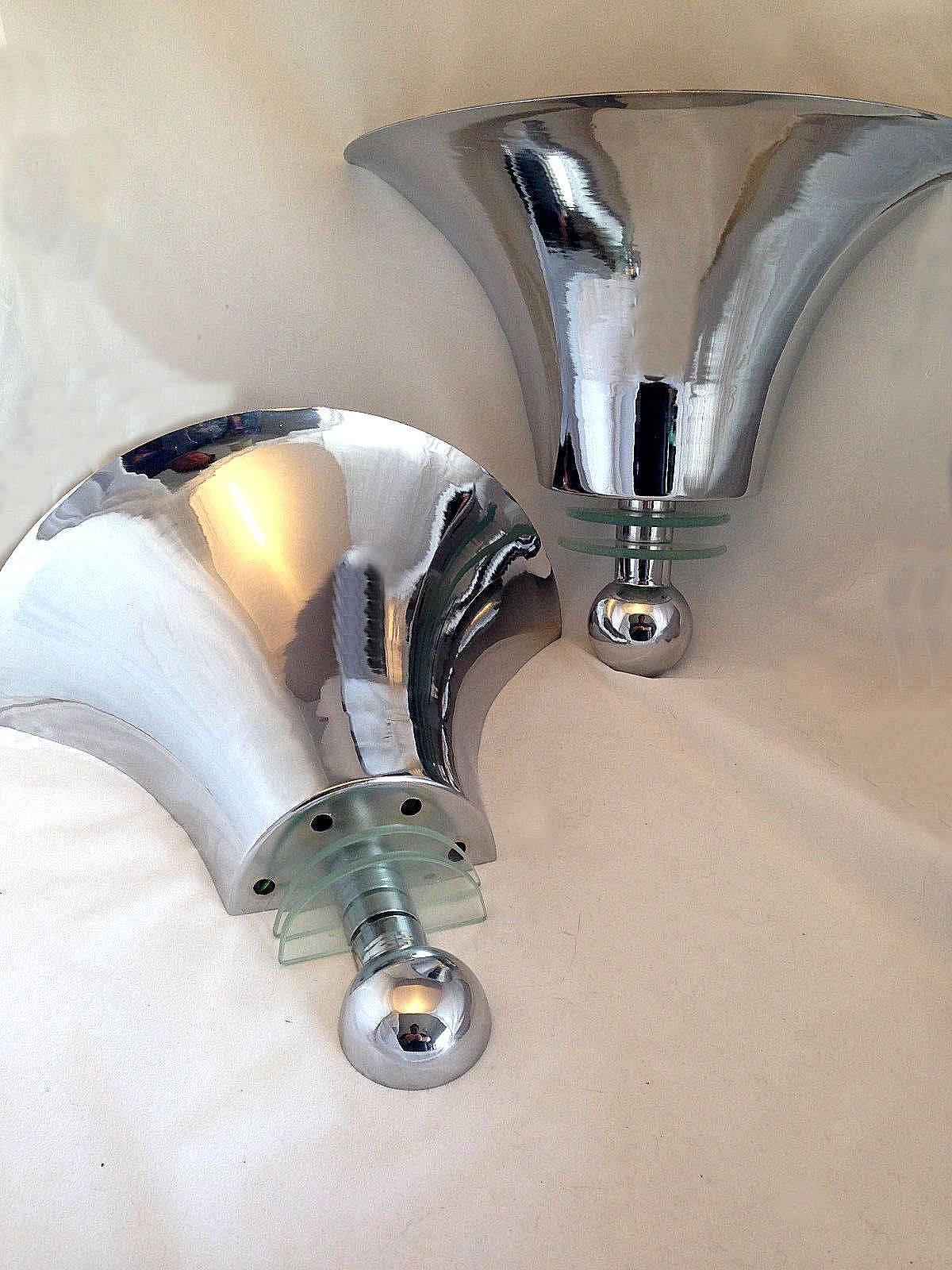 English Pair of Art Deco Chrome & Glass Trumpet Sconce Wall Lights