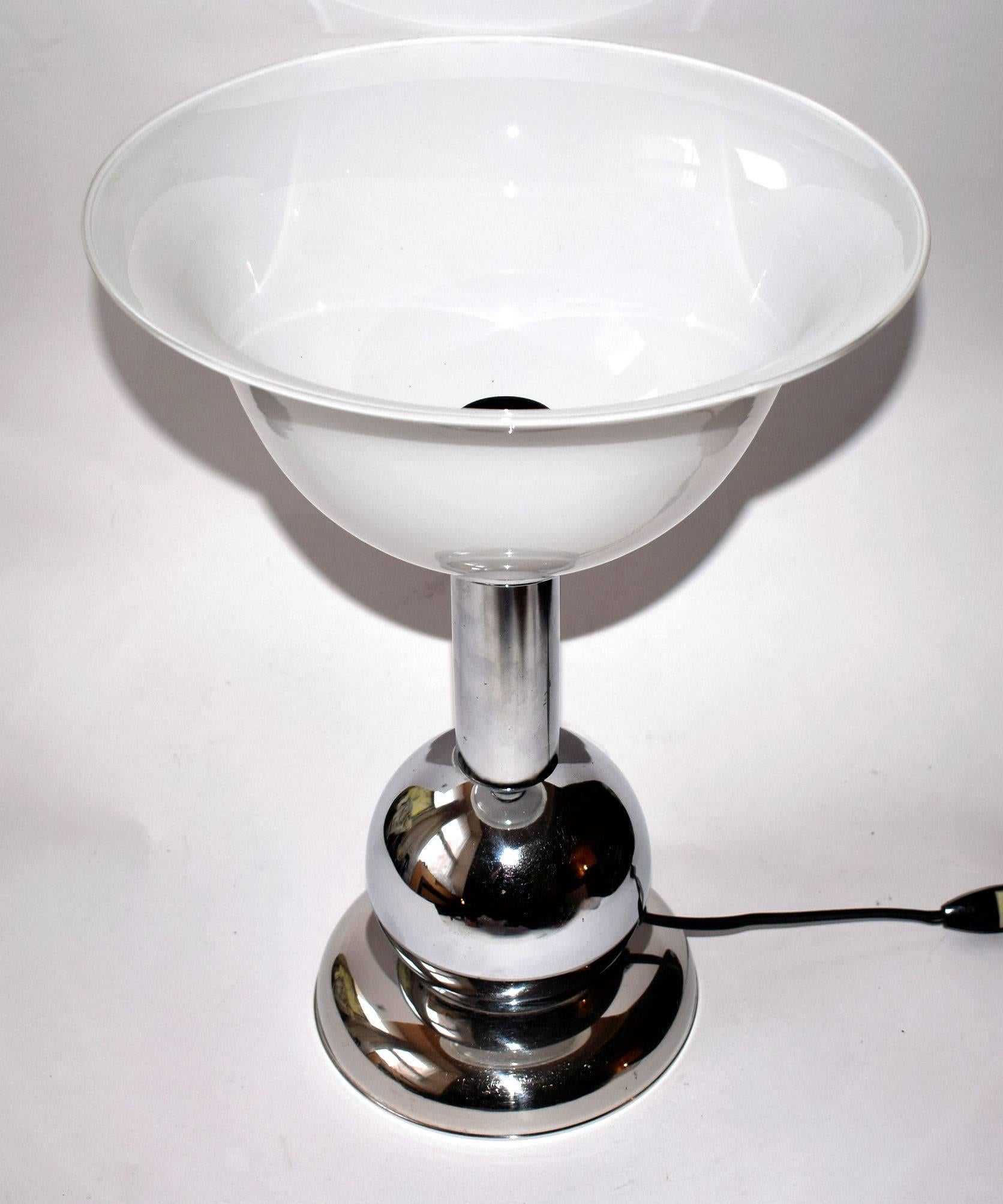 Large Art Deco Chrome Modernist Table Lamp In Excellent Condition In Devon, England