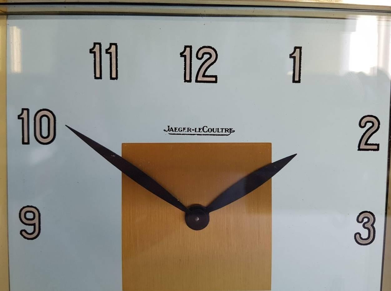 Aside the appearance and super rarity of this marvelous Art Deco clock on first viewing, one can't be distracted away from the condition as well, which for it's 90 odd years is nothing less than amazing. This really is an eyebrow raising clock in