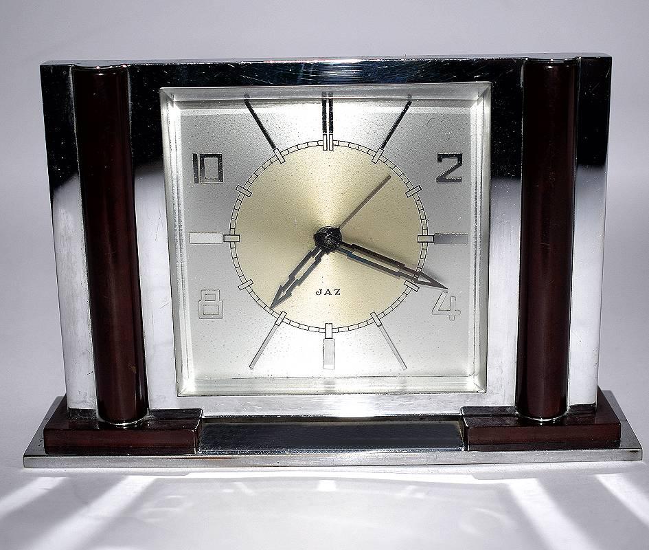 French Art Deco Chrome and Bakelite Jaz Clock